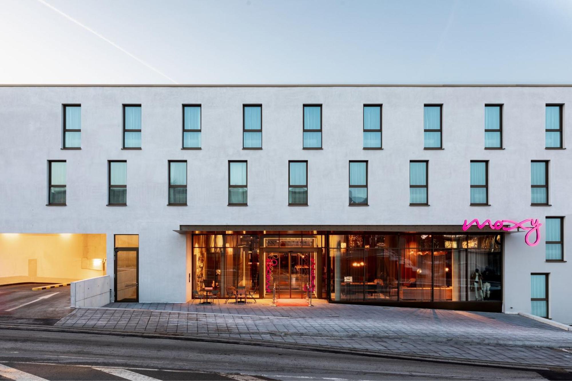Moxy Outletcity Metzingen Metzingen  Exterior foto