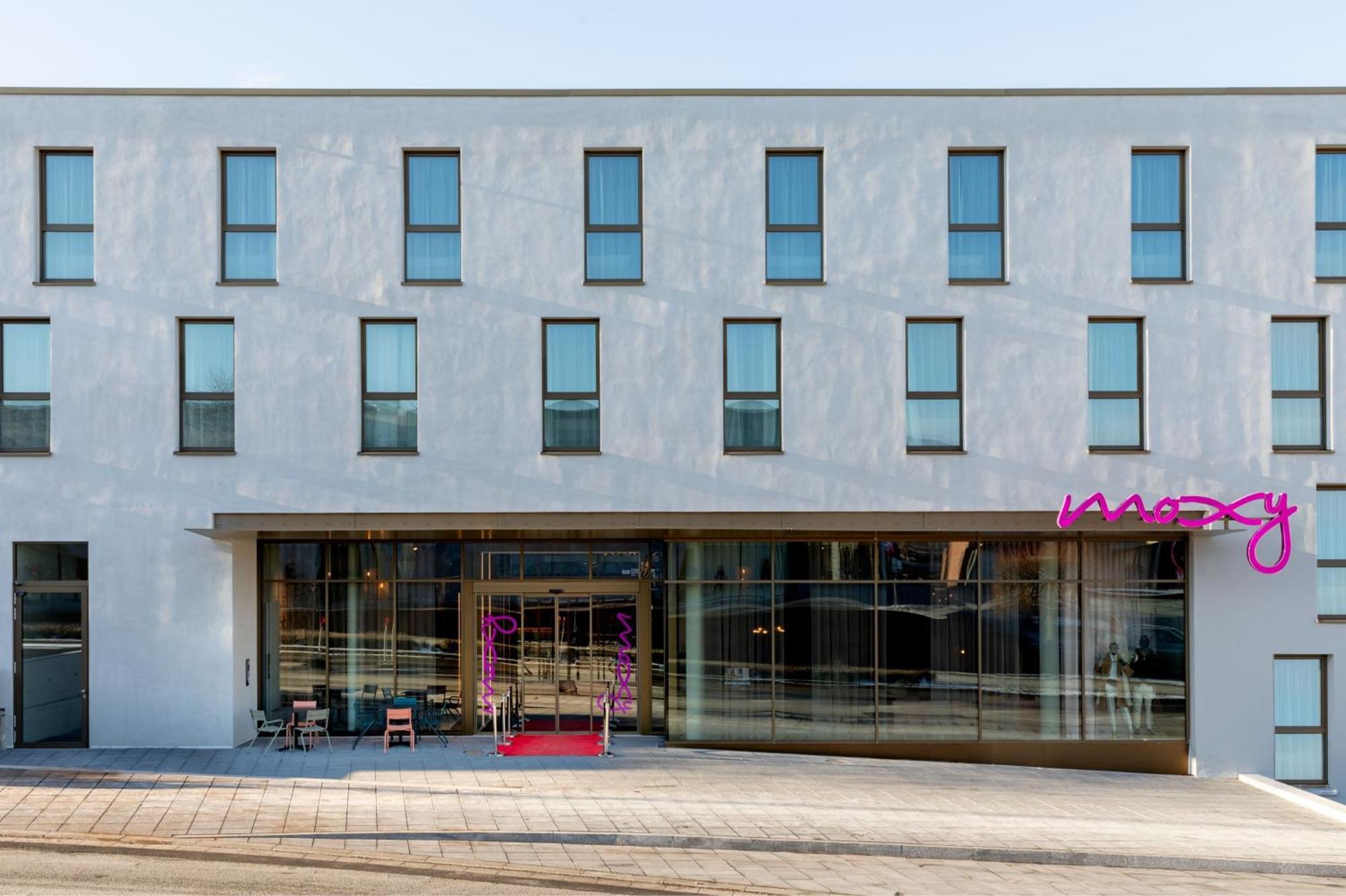 Moxy Outletcity Metzingen Metzingen  Exterior foto