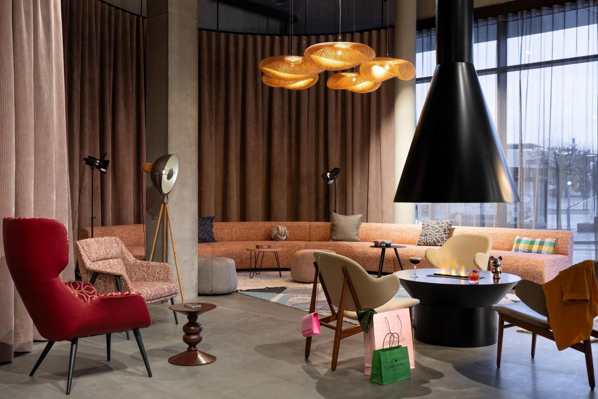 Moxy Outletcity Metzingen Metzingen  Exterior foto