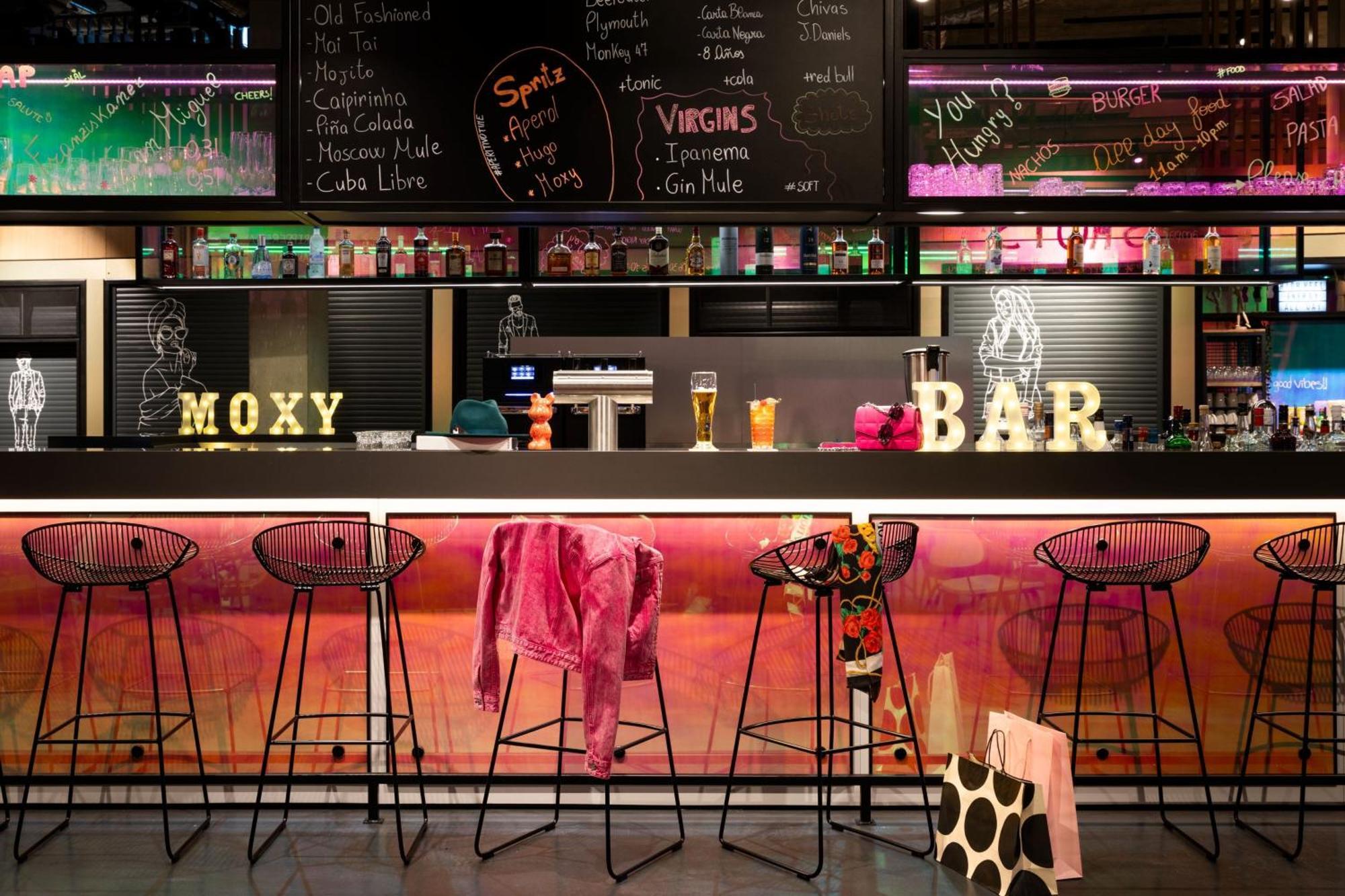 Moxy Outletcity Metzingen Metzingen  Exterior foto